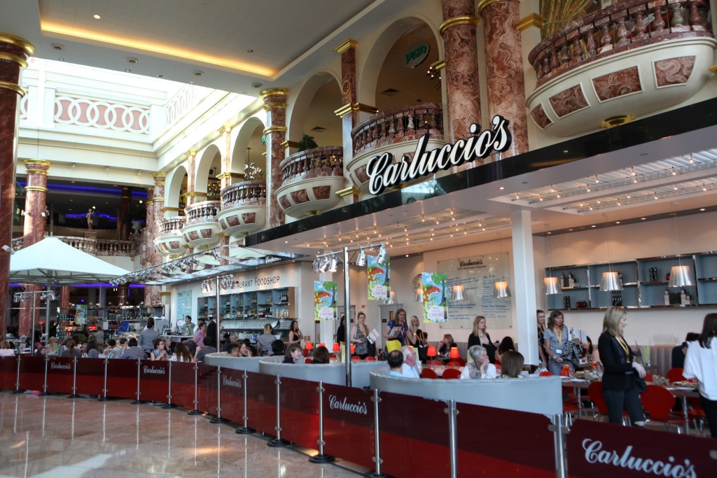 Dine Around the Dome event at the intu Trafford Centre, Manchester. Picture: Jason Lock Further Info: Laura Price Carousel PR Mobile: 07871 392 870 Office: 0161 686 5520 D/L: 0161 686 5546 Twitter: @LauraJPrice Full credit always required as stated in T&C's. PR and Press Release Distribution, no further reproduction without prior permission. Picture © Jason Lock Photography +44 (0) 7889 152747 +44 (0) 161 431 4012 info@jasonlock.co.uk www.jasonlock.co.uk